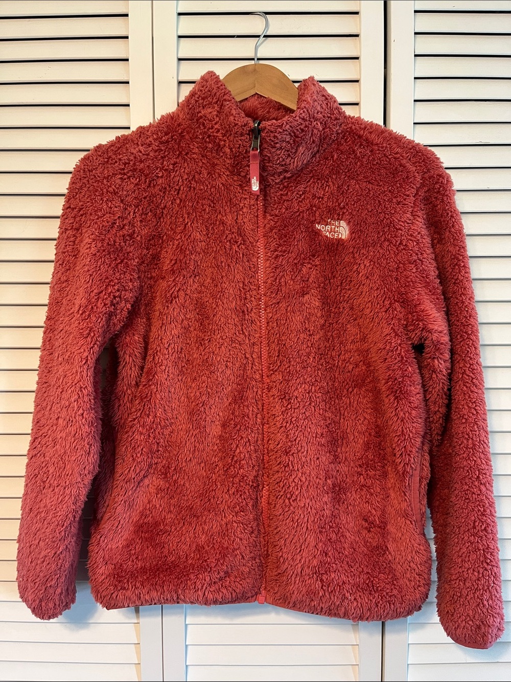 The North Face Kids Teddy Jacket in Rose